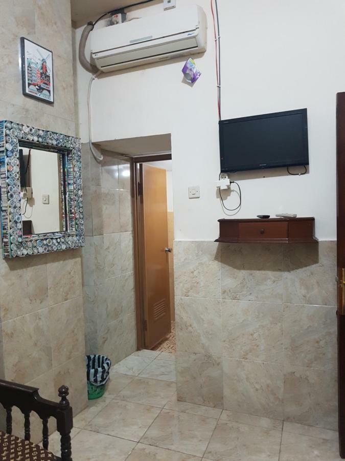 Wanderlust Homestay Yogyakarta Exterior photo